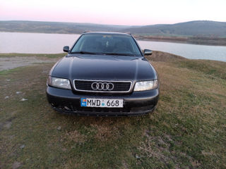 Audi A4 foto 2