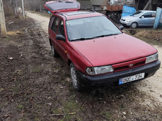 Nissan Sunny foto 3