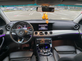 Mercedes E-Class foto 9