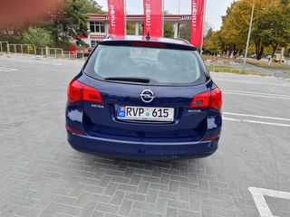 Opel Astra foto 3