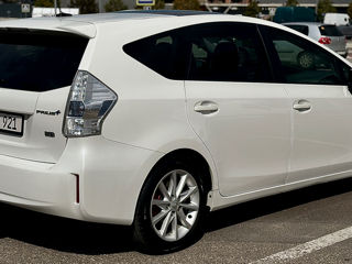 Toyota Prius + foto 3