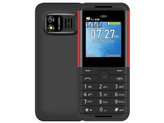 Telefon nou compact, cu 3 cartele