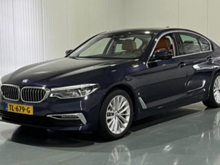 BMW 5 Series foto 2