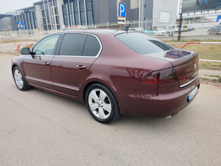 Skoda Superb 2.0 tdi avtomat Машина свободна viber / whatsapp 24/7 foto 8