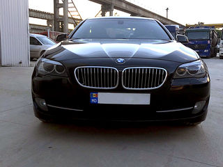 BMW 5 Series foto 8