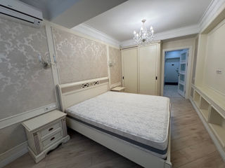 Apartament cu 2 camere, 100 m², Centru, Chișinău foto 4