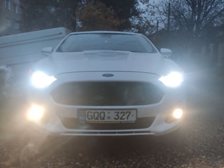 Ford Fusion foto 6