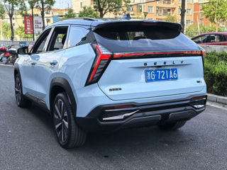 Geely Atlas foto 5