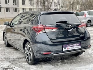 Toyota Auris foto 4