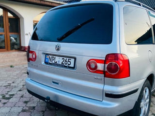 Volkswagen Sharan foto 2