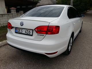 Volkswagen Jetta foto 2