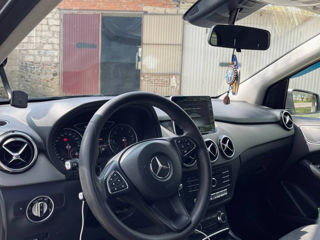 Mercedes B-Class фото 5