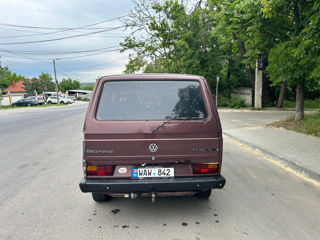 Volkswagen Caravelle foto 4