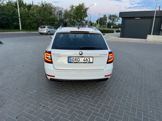 Skoda Octavia foto 3