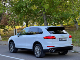 Porsche Cayenne foto 7