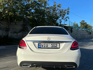 Mercedes C-Class foto 4