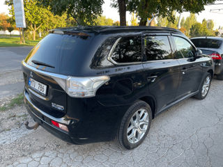 Mitsubishi Outlander foto 7