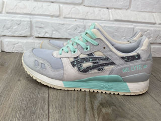 Asics foto 3