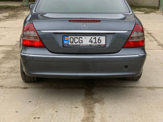 Mercedes E-Class foto 2