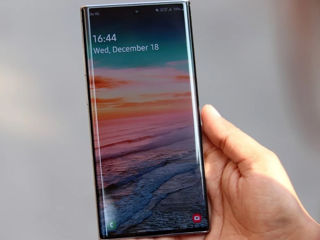 Продам Samsung Galaxy Note 10+ в отличном состоянии.