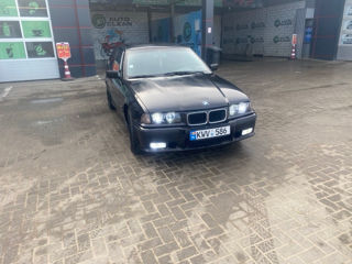 BMW 3 Series foto 3