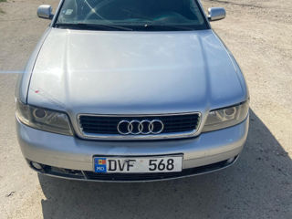 Audi A4 foto 1