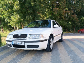 Skoda Octavia foto 1