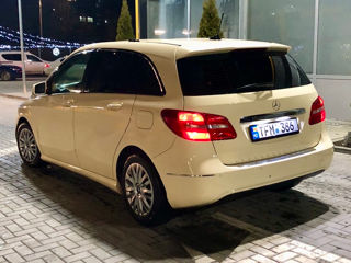 Mercedes B-Class foto 6