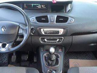 Renault Grand Scenic foto 9