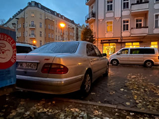 Mercedes E-Class foto 9