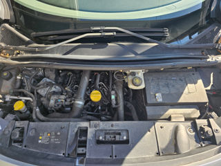 Renault Grand Scenic foto 8