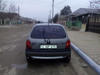 Opel Corsa foto 4