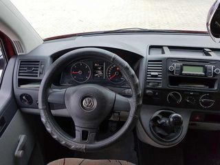 Volkswagen T5 foto 3