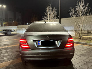 Mercedes C-Class foto 5