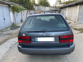 Volkswagen Passat foto 3