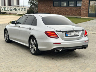 Mercedes E-Class foto 4