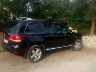 Volkswagen Touareg foto 8