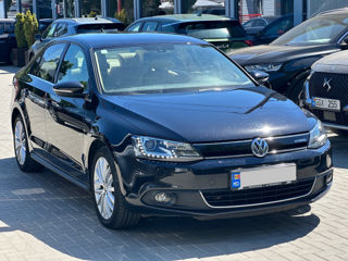 Volkswagen Jetta foto 4