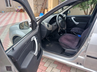 Dacia Logan foto 5