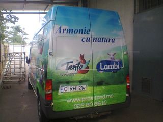 Publicitate pe masini, branding auto, reclama pe transport, autocolant foto 1