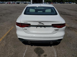 Jaguar XE foto 6