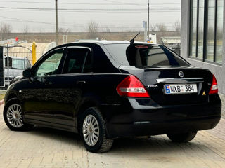 Nissan Tiida foto 3