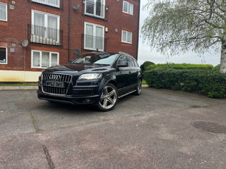 Audi Q7 foto 1