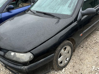 Renault Laguna foto 2