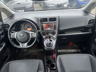 Toyota Verso-S foto 11