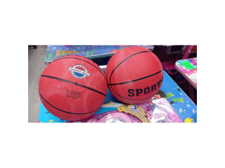 Мячи футбольные со скидкой 50% -70лей.мяч баскетбол-150 лей. foto 2