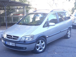 Opel Zafira foto 3