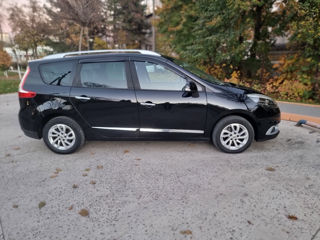 Renault Grand Scenic foto 2