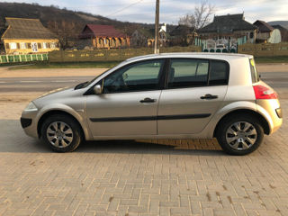 Renault Megane foto 4