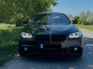 BMW 5 Series foto 1